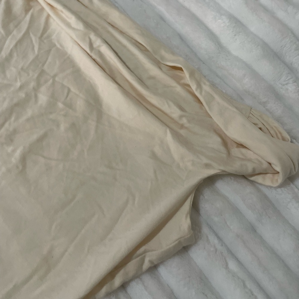 Reformation Cream Off-Shoulder Stretch blouse - Picture 6 of 16